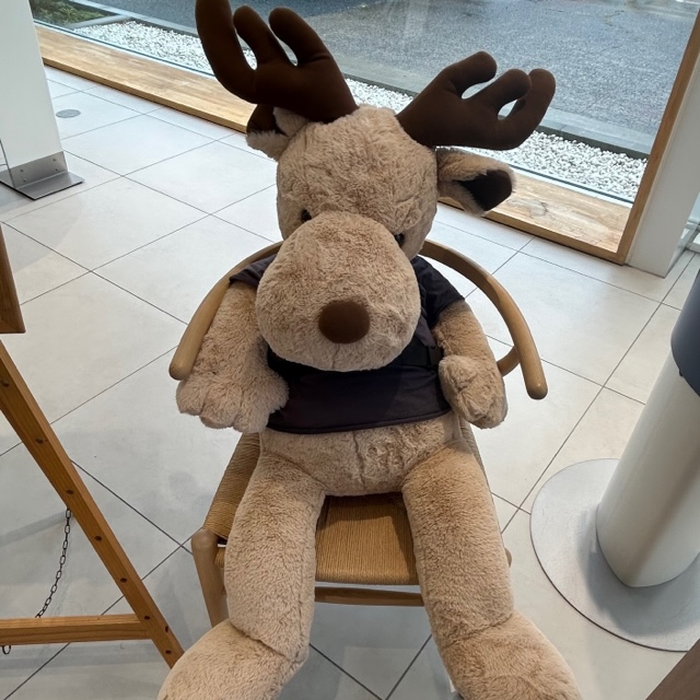 【ボルボマスコット】エルクとは?🦌 | ボルボ・カー 江戸川